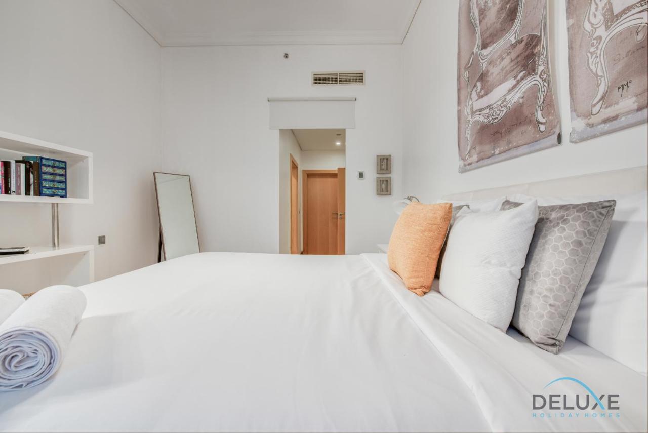 Lively 1 Bedroom At Al Nabat Shoreline 8 Palm Jumeirah By Deluxe Holiday Homes Dubai Eksteriør bilde